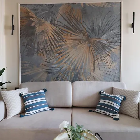 New The Blue Heart Of Center Apartment *